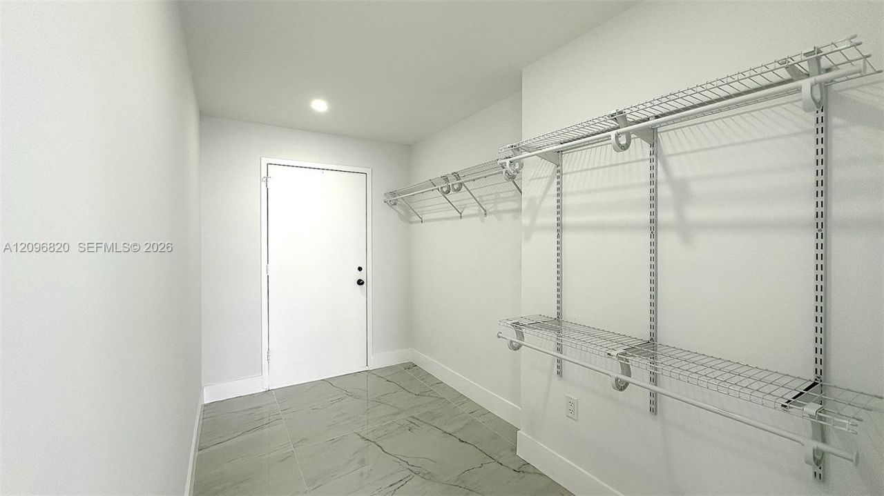 2750 NE 183rd St , Unit 505, Aventura, FL 33160 Photo