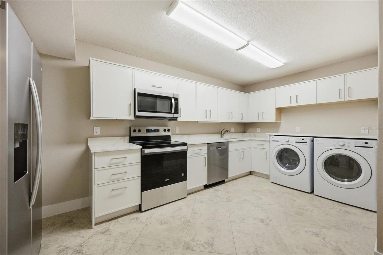 171 Golden Gate Point, Sarasota, FL 34236 Photo