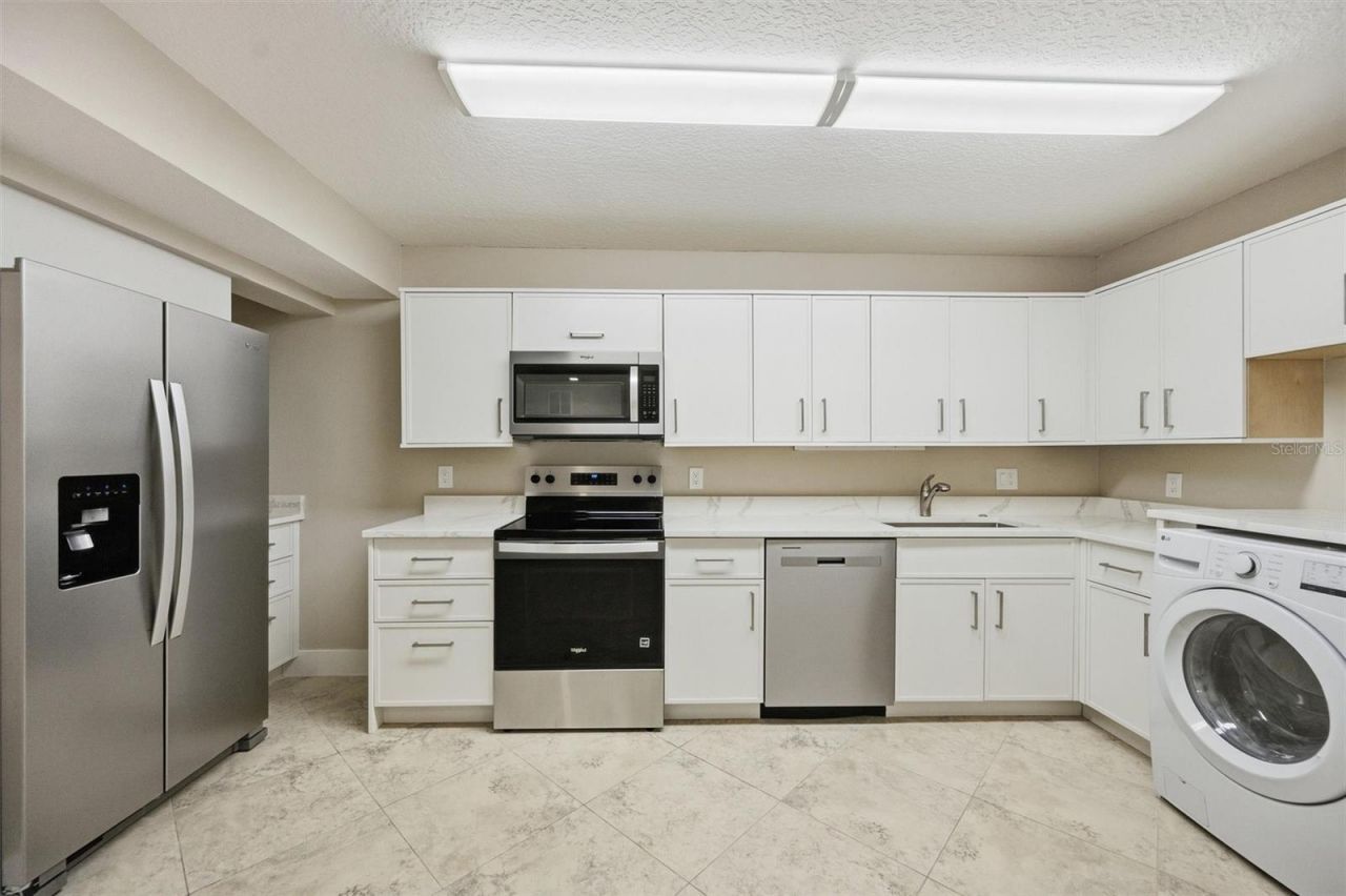 171 Golden Gate Point, Sarasota, FL 34236 Photo