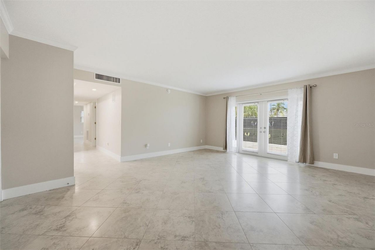 171 Golden Gate Point, Sarasota, FL 34236 Photo
