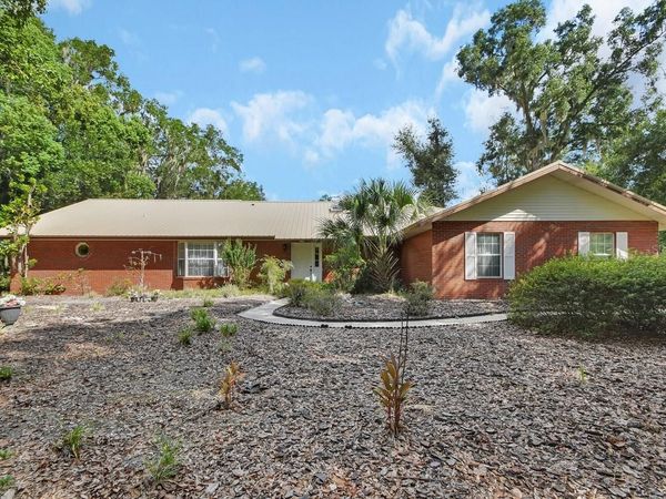 350 LAFAYETTE PLACE , DELAND, FL 32720
