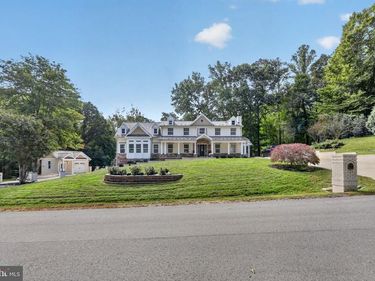 8848 CLINTON DRIVE, NOKESVILLE, VA 20181