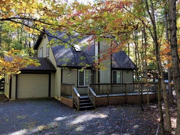 158 TOWAMENSING TRL , ALBRIGHTSVILLE, PA 18210