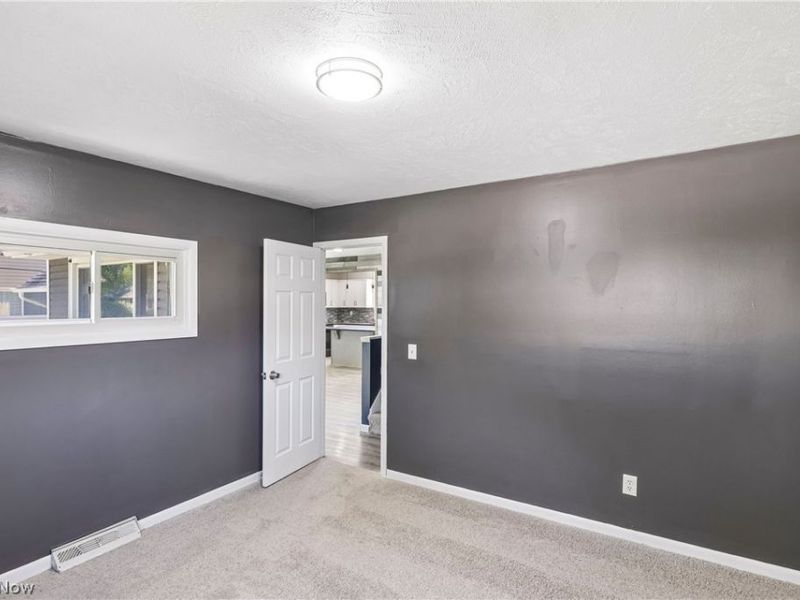 295 Best Drive, Berea, OH 44017 Photo 13