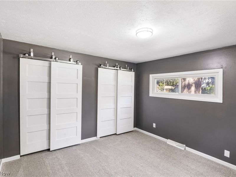 295 Best Drive, Berea, OH 44017 Photo 4