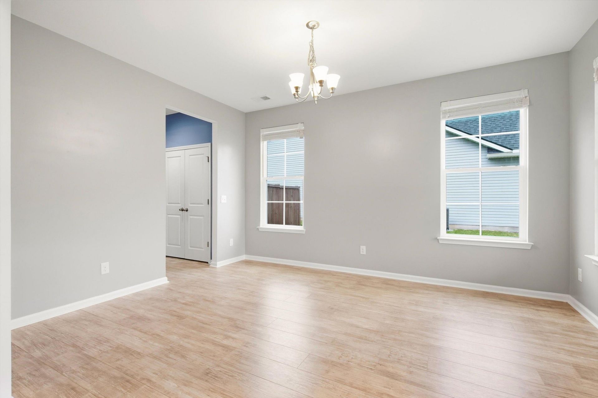 2114 Bridlewood Farms Parkway Photo 6