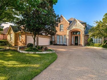 865 Thomas Crossing Drive, Fort Worth, TX 76028