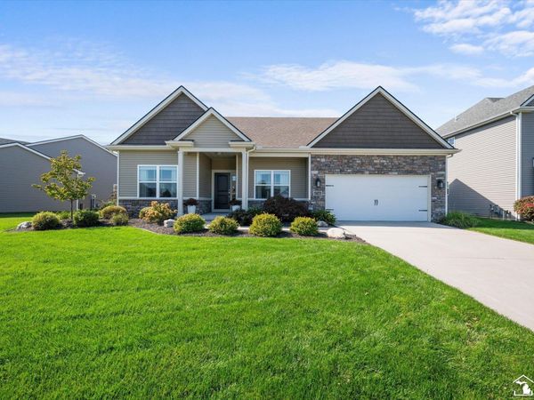 6749 N Summerway Court, Lambertville, MI 48144