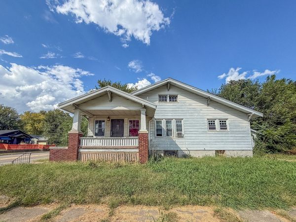 1504 N Monroe Street , Decatur, IL 62526