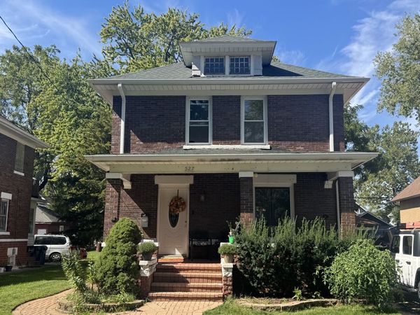 527 Watson Street , Aurora, IL 60505