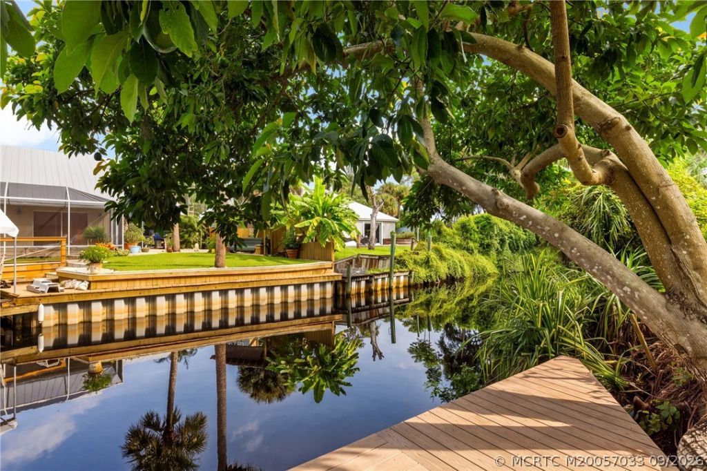 615 SW Rustic Circle , Stuart, FL 34997 Photo