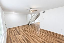5769 Dewsbury Lane photo 4