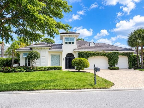 209 Charleston CT, NAPLES, FL 34110