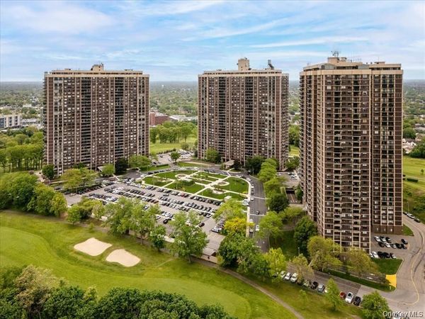 269-10 Grand Central Parkway , Unit 8P, Floral Park, NY 11005