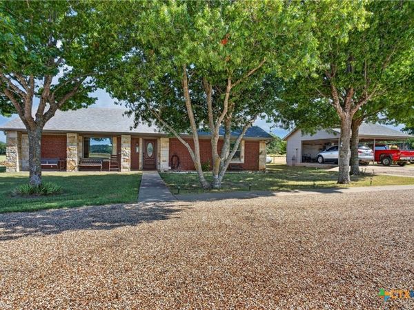 11121 E US Highway 84 , Gatesville, TX 76528