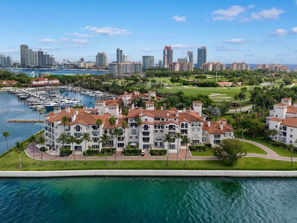 2412 Fisher Island Dr , Unit 5102, Miami Beach, FL 33109