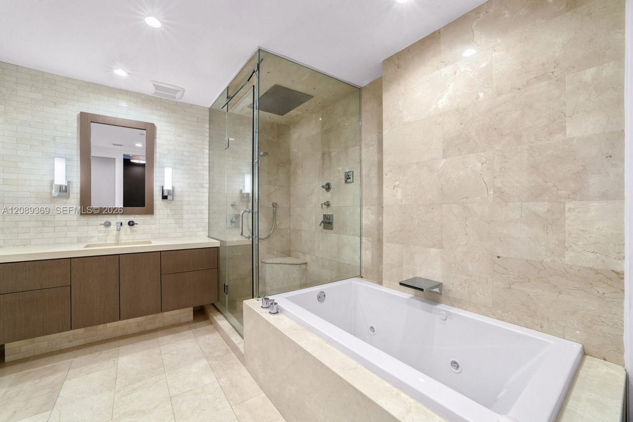 2412 Fisher Island Dr , Unit 5102, Miami Beach, FL 33109 Photo