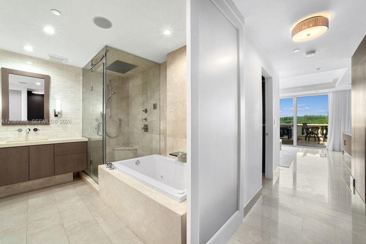 2412 Fisher Island Dr , Unit 5102, Miami Beach, FL 33109 Photo