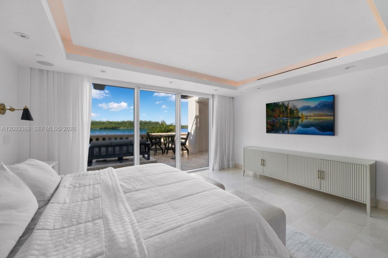 2412 Fisher Island Dr , Unit 5102, Miami Beach, FL 33109 Photo