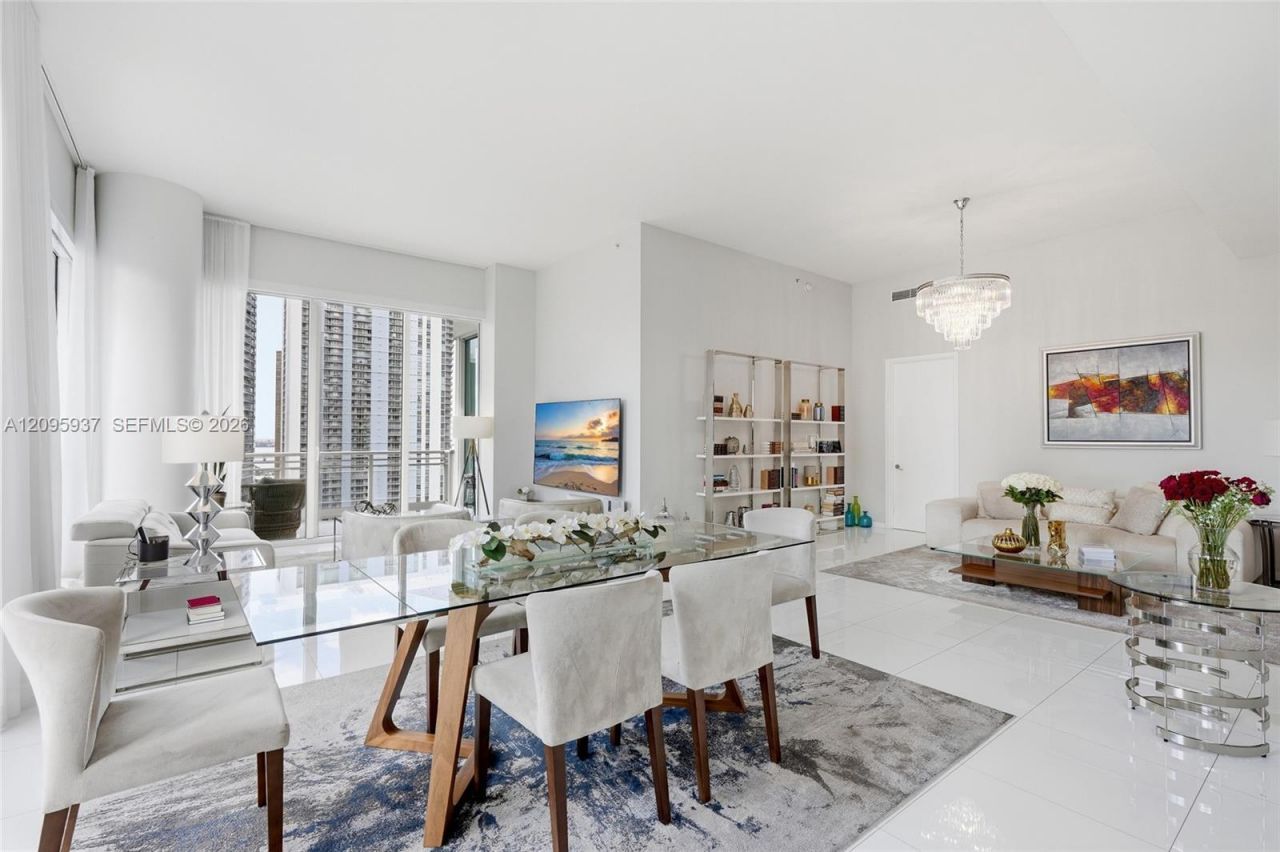 900 Brickell Key Blvd, Unit 1901, Miami, FL 33131 Photo
