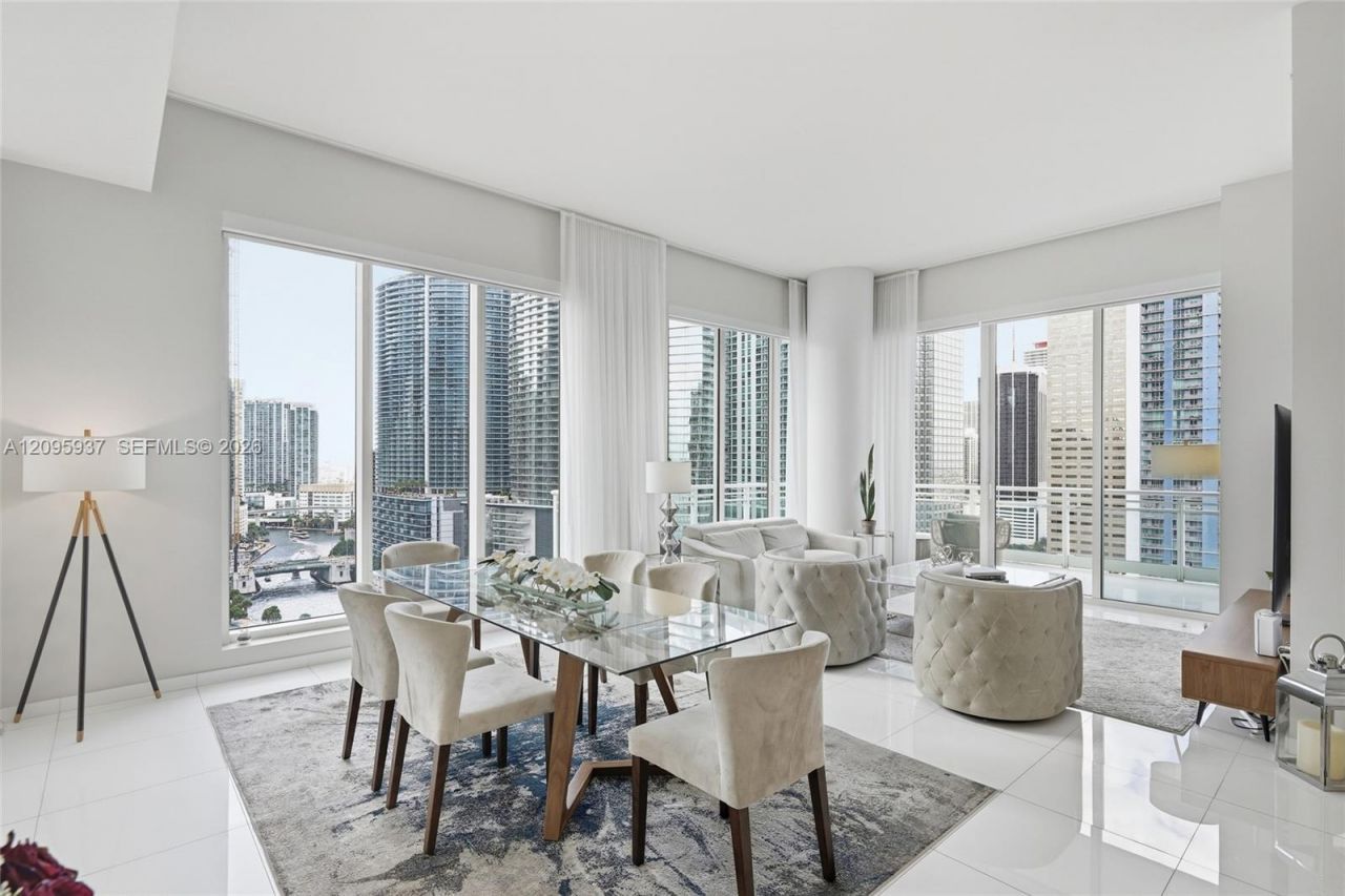 900 Brickell Key Blvd, Unit 1901, Miami, FL 33131 Photo