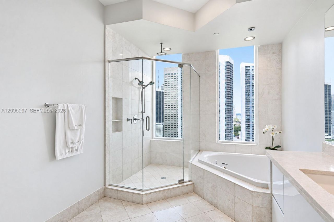 900 Brickell Key Blvd, Unit 1901, Miami, FL 33131 Photo