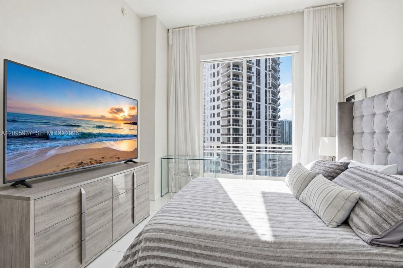 900 Brickell Key Blvd, Unit 1901, Miami, FL 33131 Photo