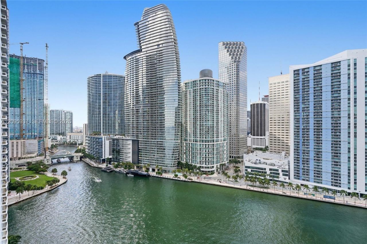 900 Brickell Key Blvd, Unit 1901, Miami, FL 33131 Photo