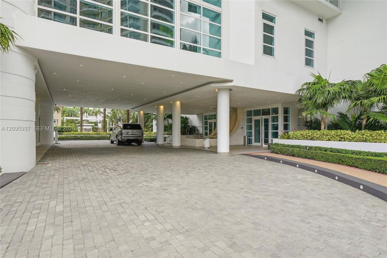 900 Brickell Key Blvd, Unit 1901, Miami, FL 33131 Photo