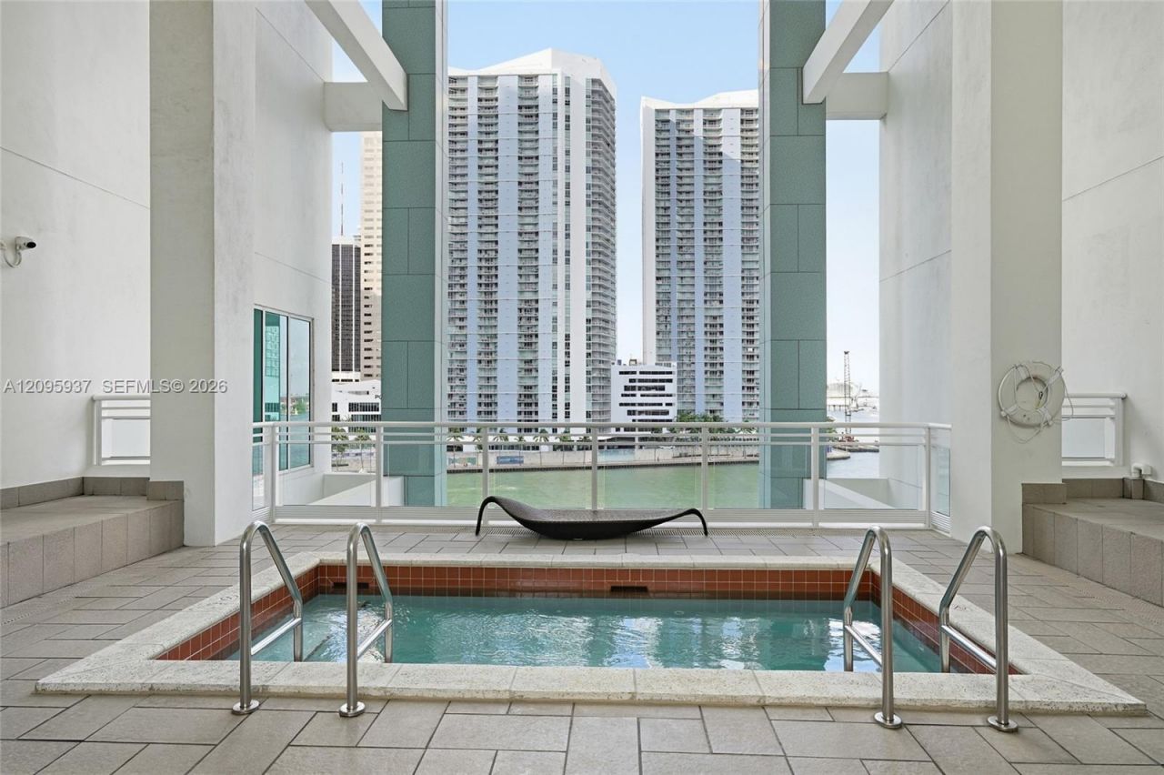 900 Brickell Key Blvd, Unit 1901, Miami, FL 33131 Photo