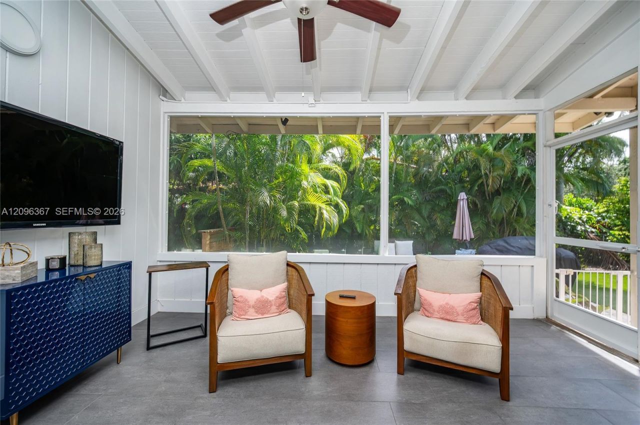 3635 S Le Jeune Rd , Unit 3635, Coral Gables, FL 33134 Photo