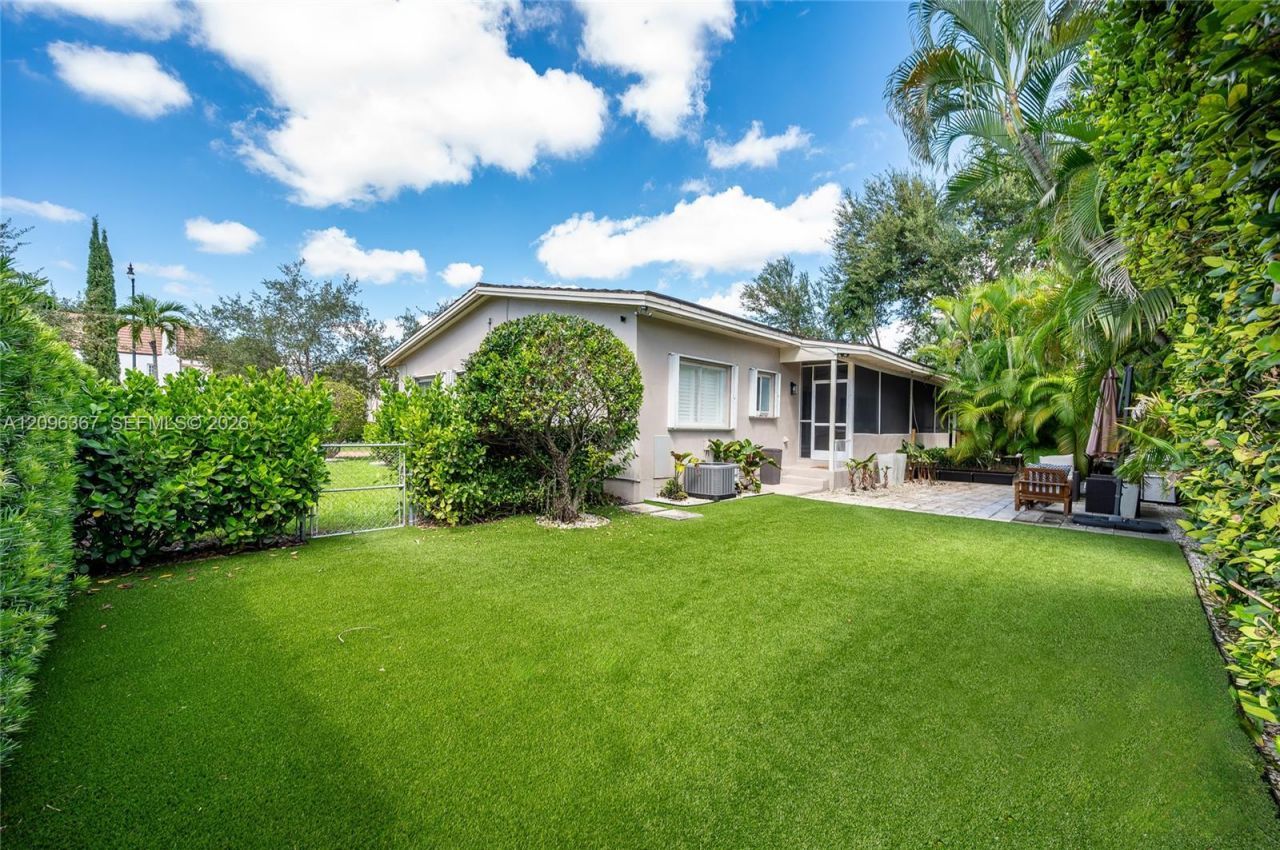 3635 S Le Jeune Rd , Unit 3635, Coral Gables, FL 33134 Photo