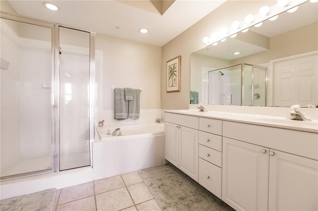 4120 Bayhead Dr , Unit 303, Bonita Springs, FL 34134 Photo