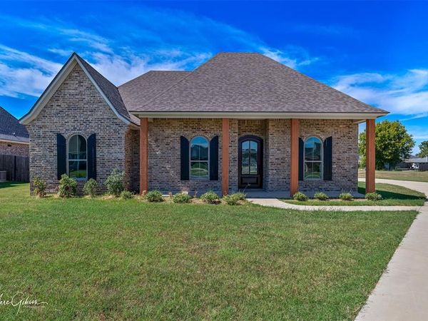 319 Newport Lane , Benton, LA 71006