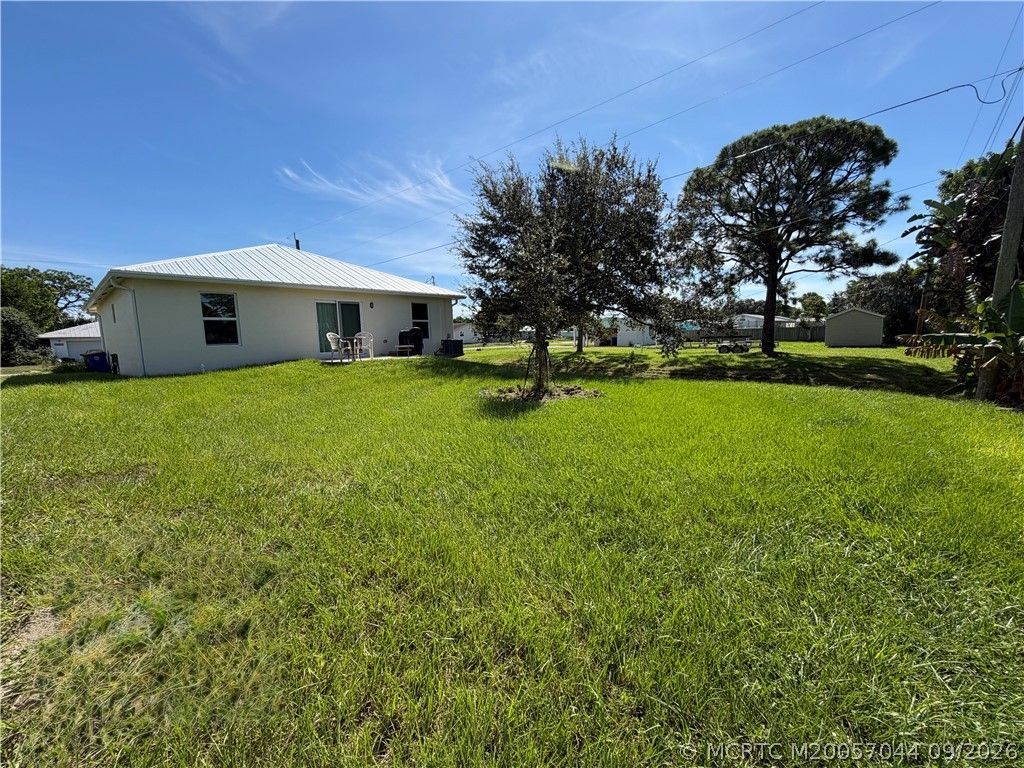 5860 SE Normandy Avenue , Stuart, FL 34997 Photo