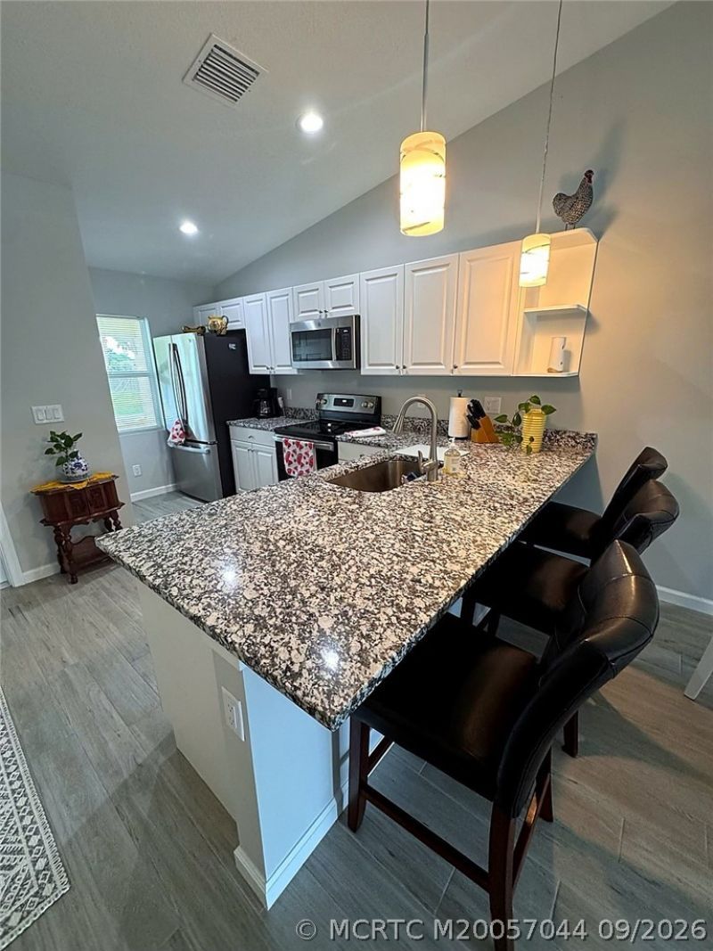 5860 SE Normandy Avenue , Stuart, FL 34997 Photo