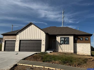 20954 Riviera Drive, Gretna, NE 68028