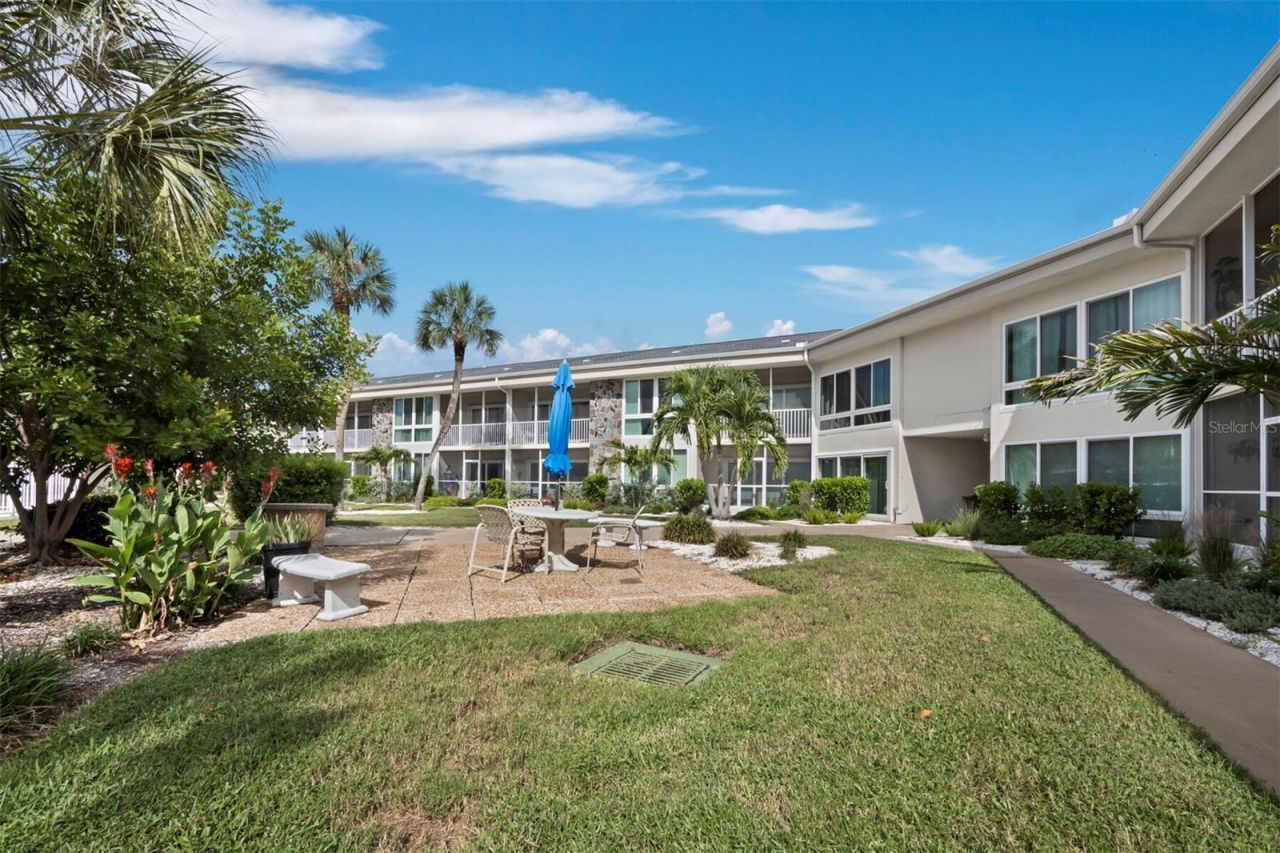500 S Washington Drive, Unit 19B, Sarasota, FL 34236 Photo