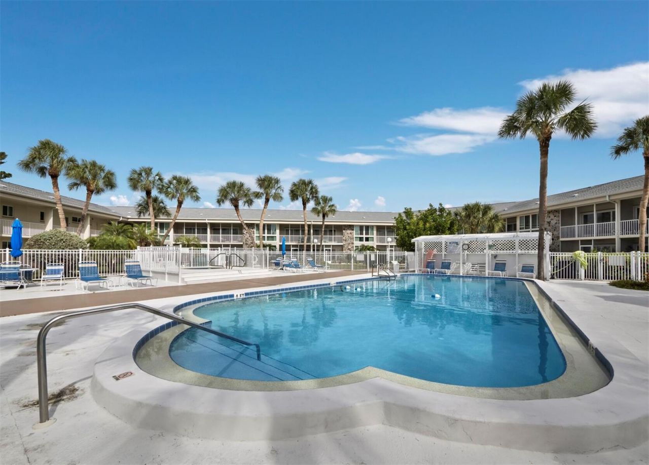 500 S Washington Drive, Unit 19B, Sarasota, FL 34236 Photo