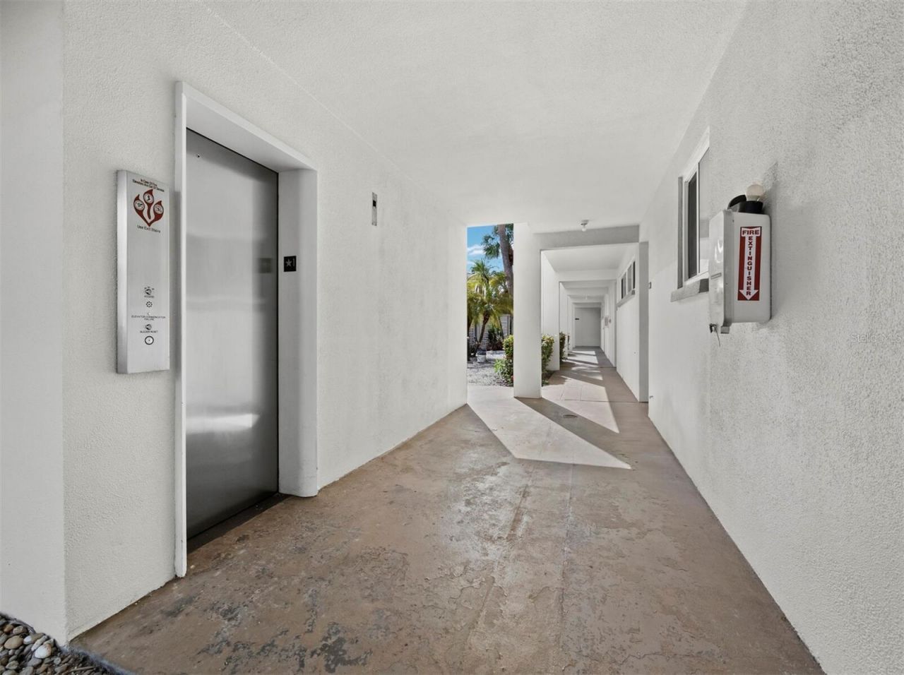 500 S Washington Drive, Unit 19B, Sarasota, FL 34236 Photo