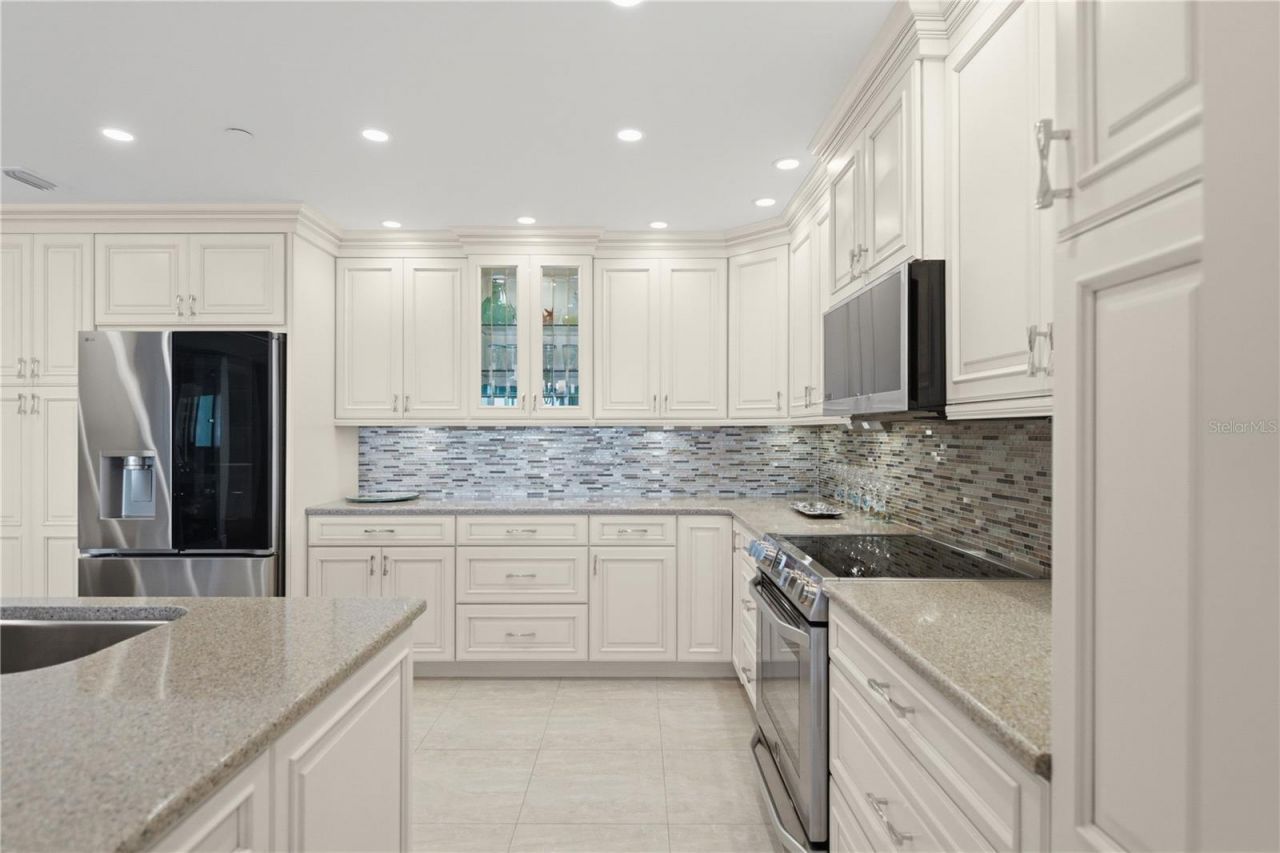 16750 Gulf Boulevard, Unit 315, North Redington Beach, FL 33708 Photo