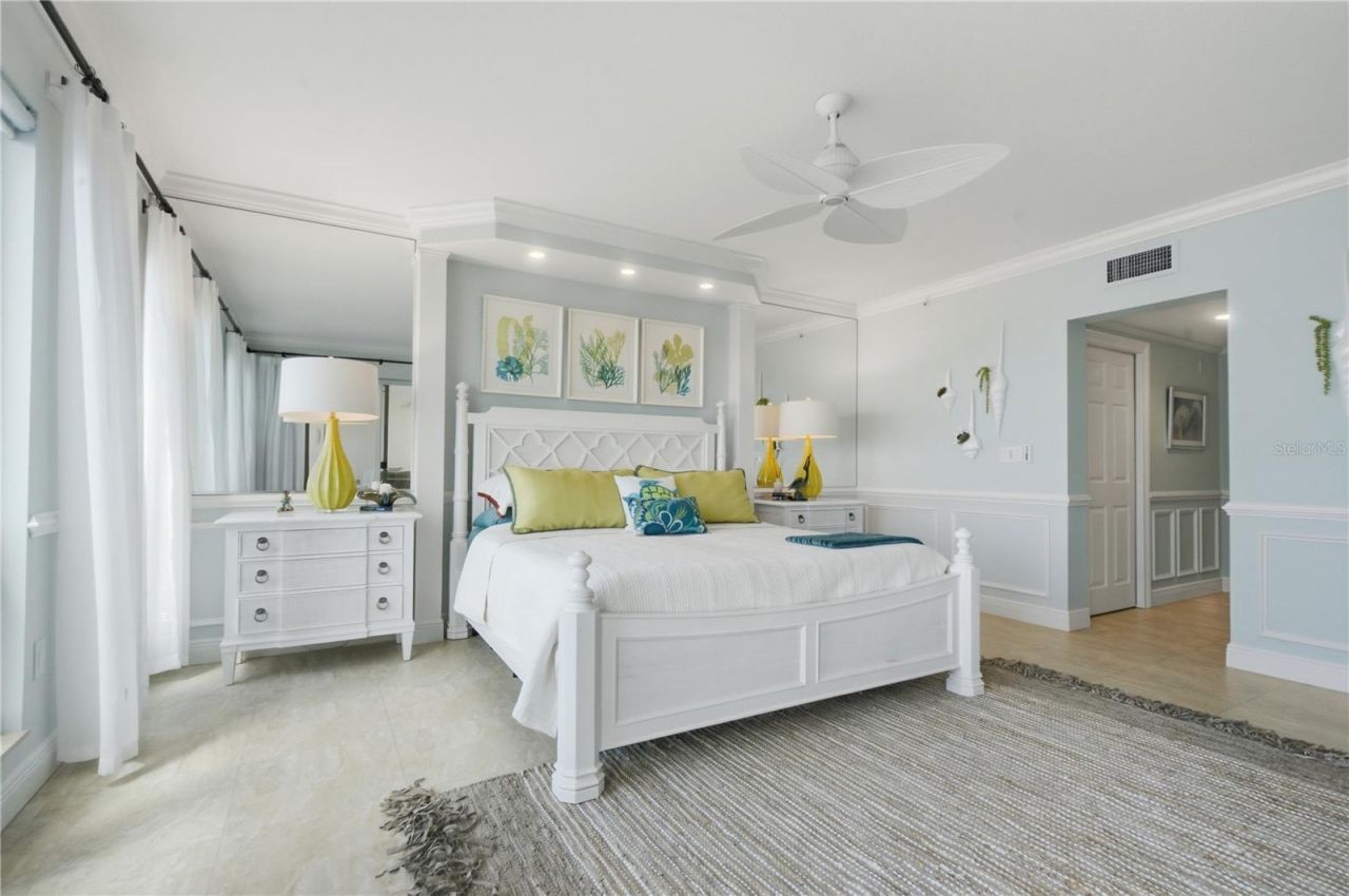 16750 Gulf Boulevard, Unit 315, North Redington Beach, FL 33708 Photo