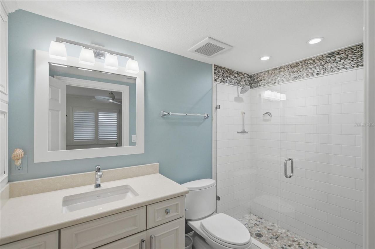 16750 Gulf Boulevard, Unit 315, North Redington Beach, FL 33708 Photo