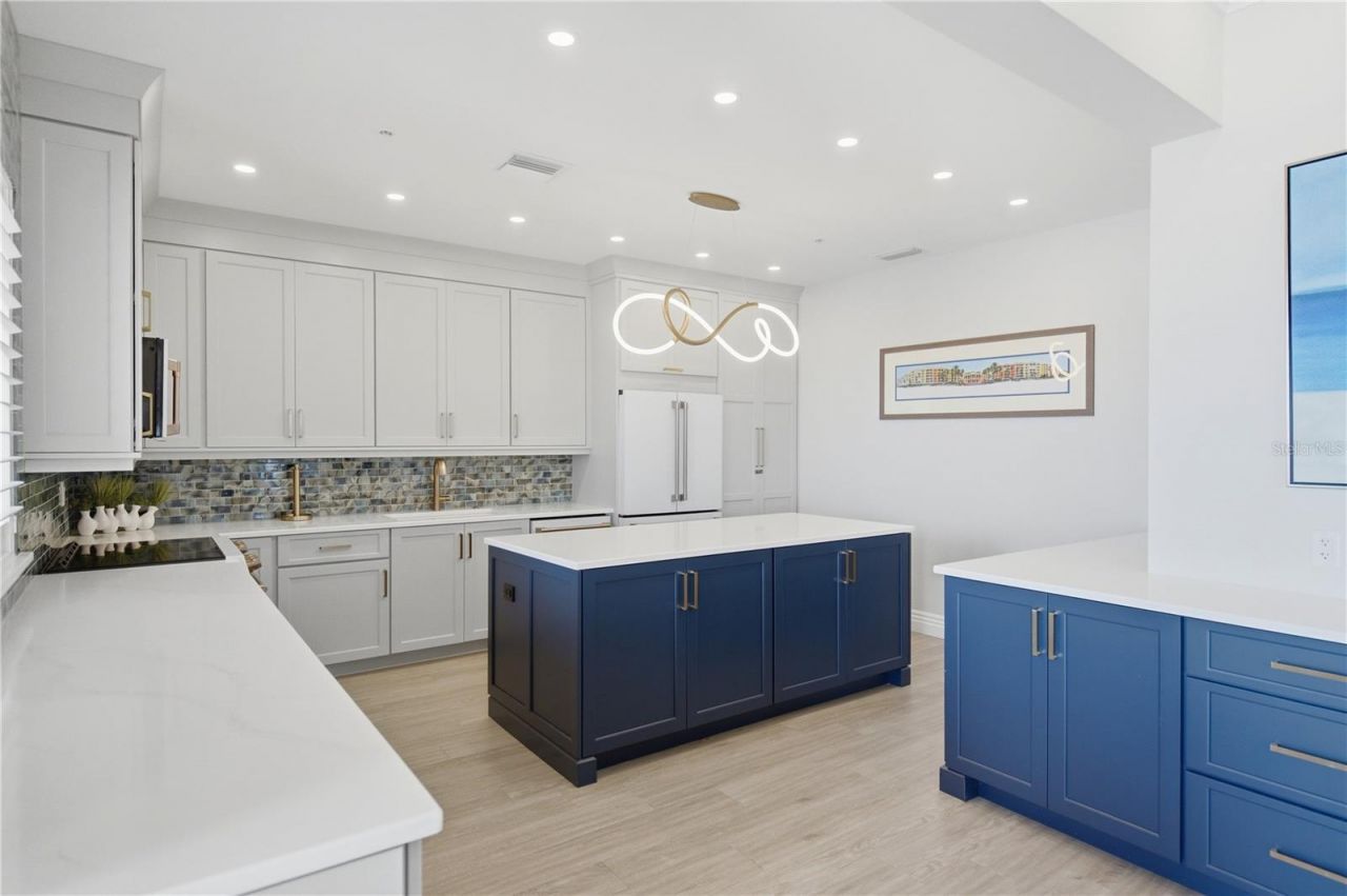 16750 Gulf Boulevard, Unit 315, North Redington Beach, FL 33708 Photo