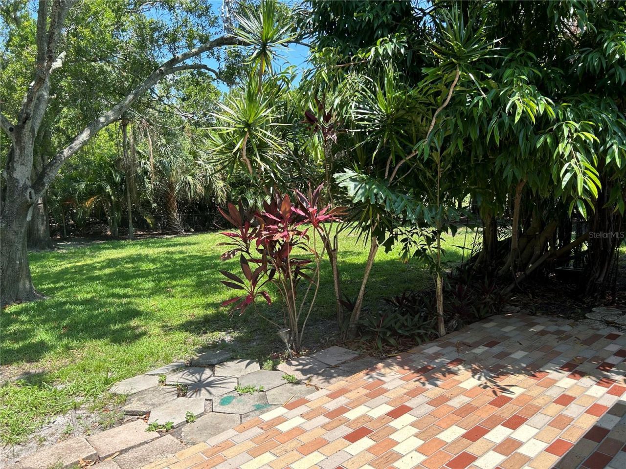 6128 16th Lane Ne, Saint Petersburg, FL 33703 Photo