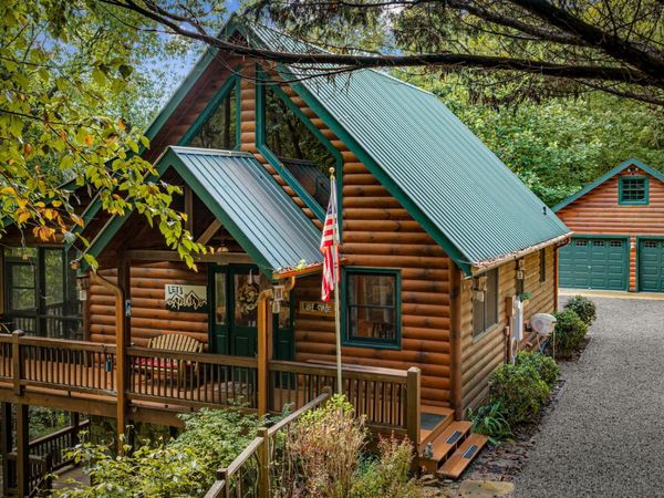 35 Wunder Bear Ridge Rd., Morganton, GA 30560