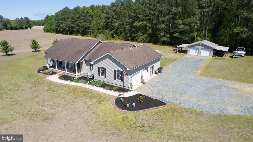 6108 GALESTOWN DELAWARE LINE ROAD , RHODESDALE, MD 21659