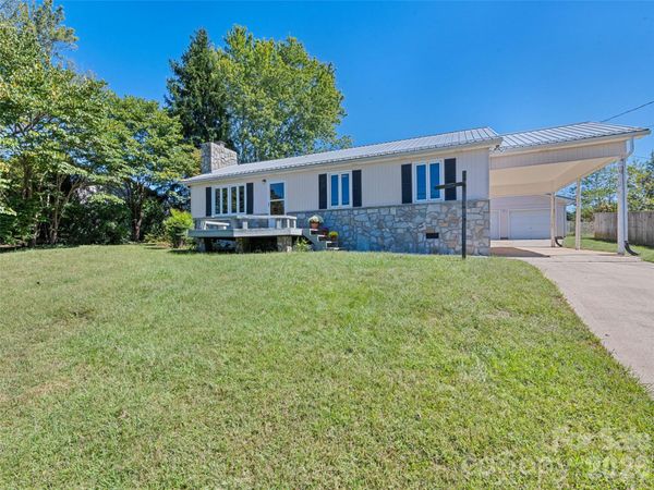 158 Candlelight Circle , Clyde, NC 28721