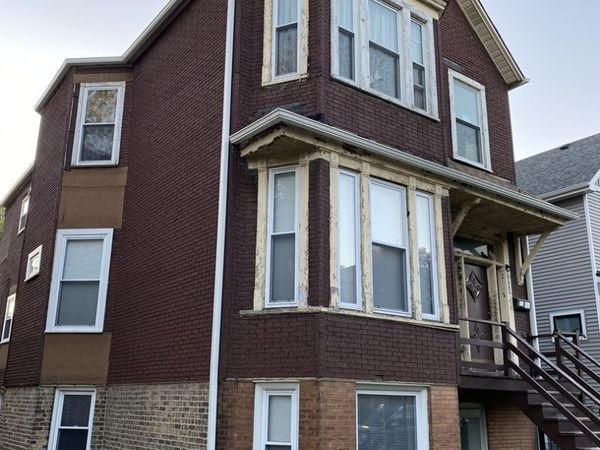 3304 N Albany Avenue , Chicago, IL 60618