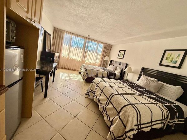 19201 Collins Ave , Unit 241, Sunny Isles Beach, FL 33160